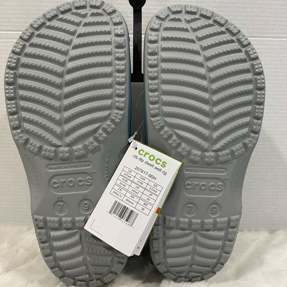 *NEW* Crocs Disney Parks Mickey Mouse tie-dye Blue Adult w/ Jibbitz UNISEX - Picture 6 of 13